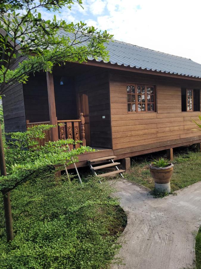 Mister Check Paradise Si Chiang Mai Exterior photo